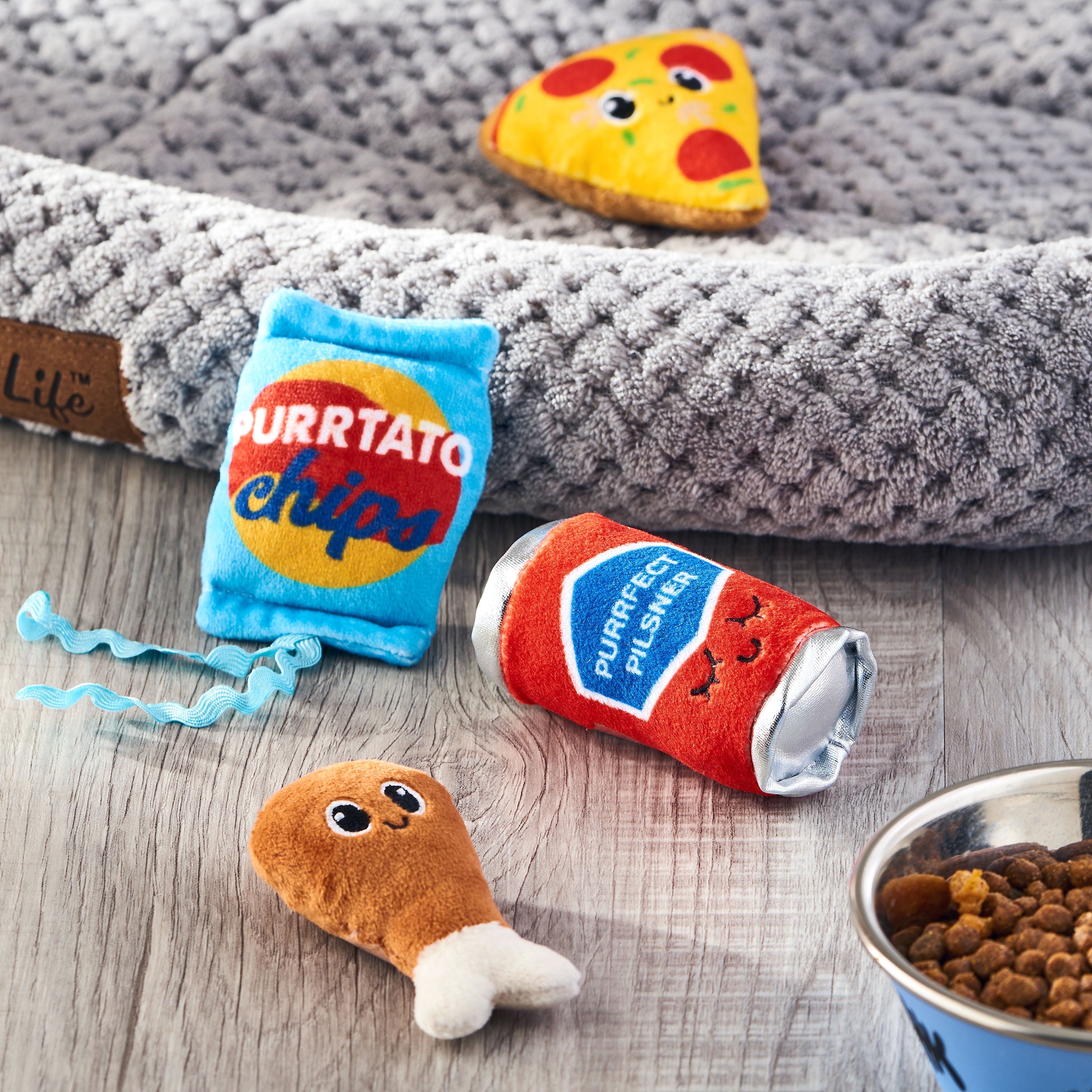 Vibrant Life Pizza Purrty Plush Catnip Filled Cat Toys, 4 Pack